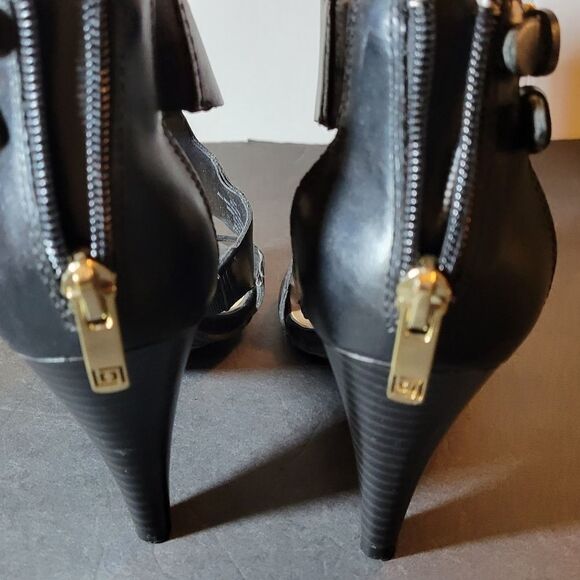 WOMEN"S BLACK OPEN TOE WITH BACK ZIPPER SANDAL - Picture 9 of 15